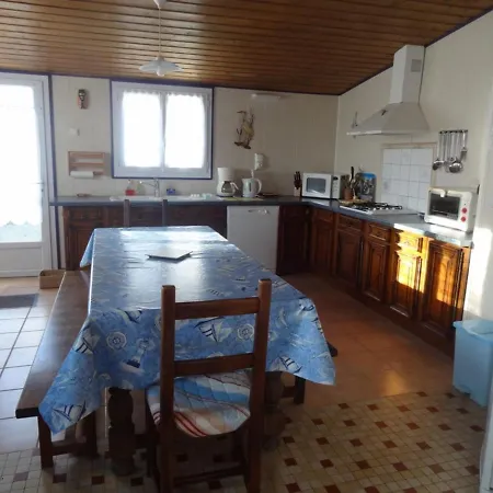 Maison La Faute-sur-mer, 5 Pieces, 7 Personnes - Fr-1-476-73 بيت للعطل